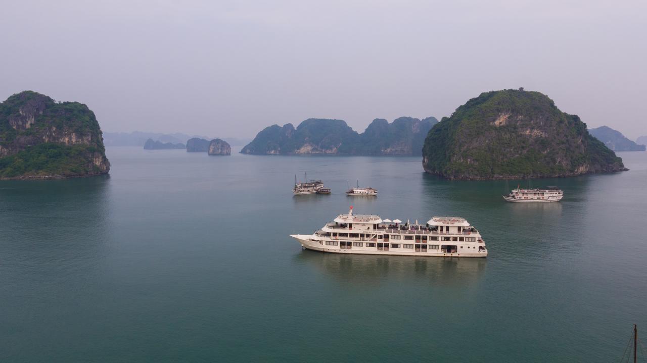 Garden Bay Legend Cruise Hotel Ha Long Exterior foto