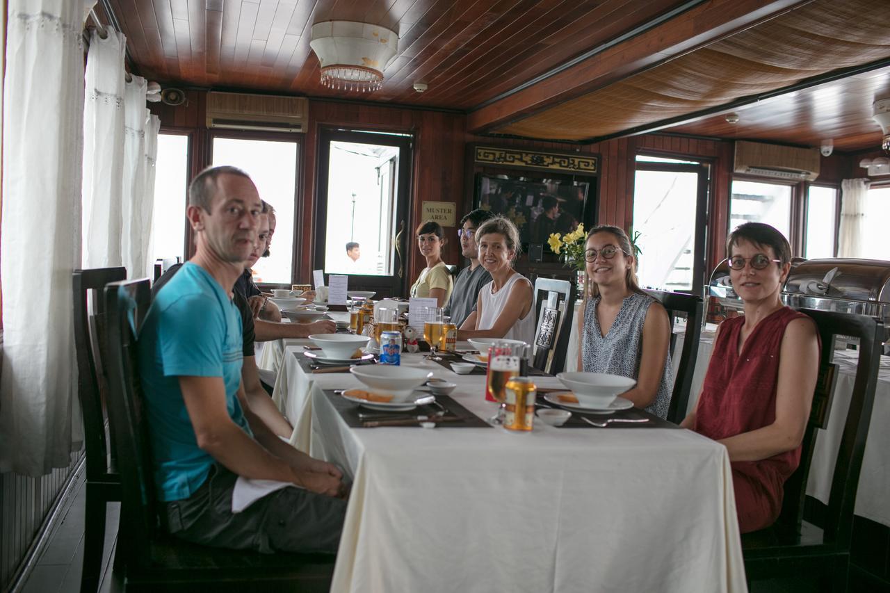 Garden Bay Legend Cruise Hotel Ha Long Exterior foto