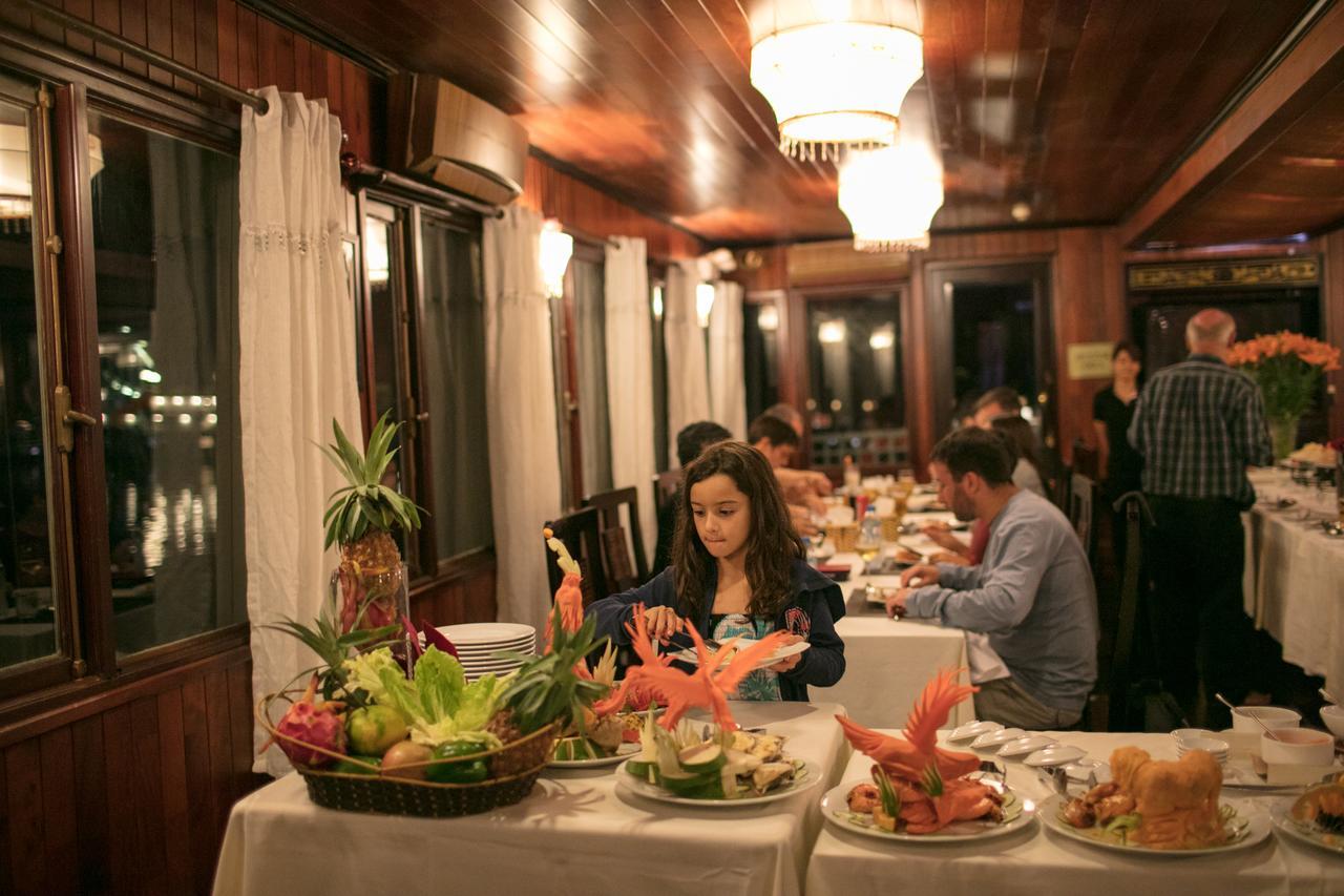 Garden Bay Legend Cruise Hotel Ha Long Exterior foto
